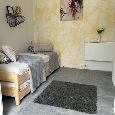 Hotel Soba Za Odmor P&E Kaštel Štafilić Exteriér fotografie