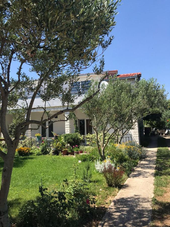 Hotel Soba Za Odmor P&E Kaštel Štafilić Exteriér fotografie